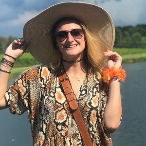 Meet your Posher, Alexandra